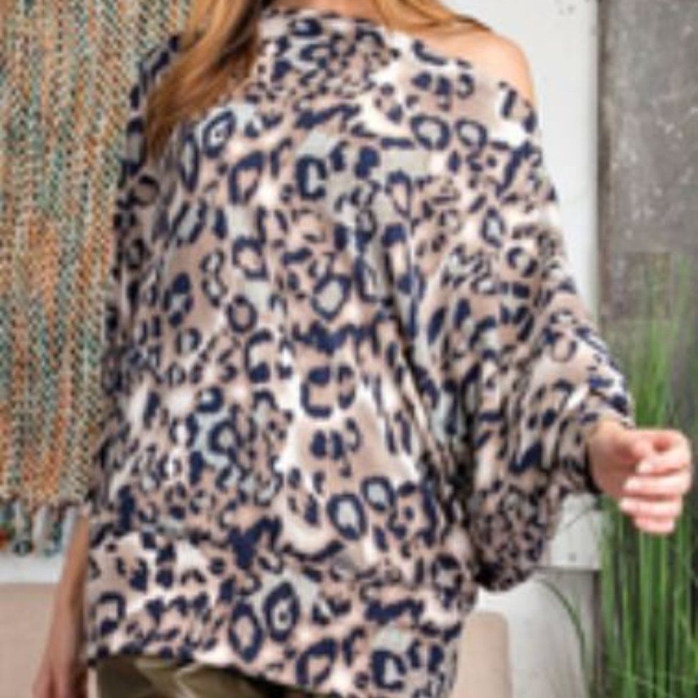 NWT Soft Dolman Sleeve Brown and Blue Top by Easel - Size Small